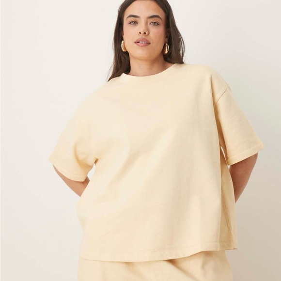 ASOS Sweatshirt material boxy tee butter yellow - Picture 1 of 4
